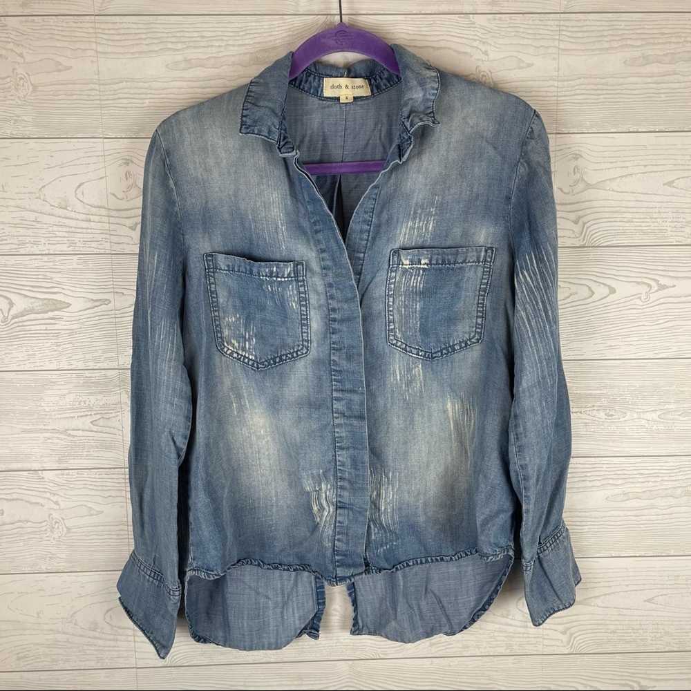 Cloth & Stone Denim Chambray Distressed Button Down Top